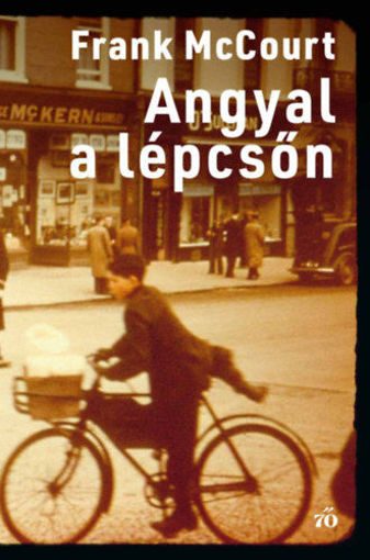 Angyal a lépcsőn termékhez kapcsolódó kép
